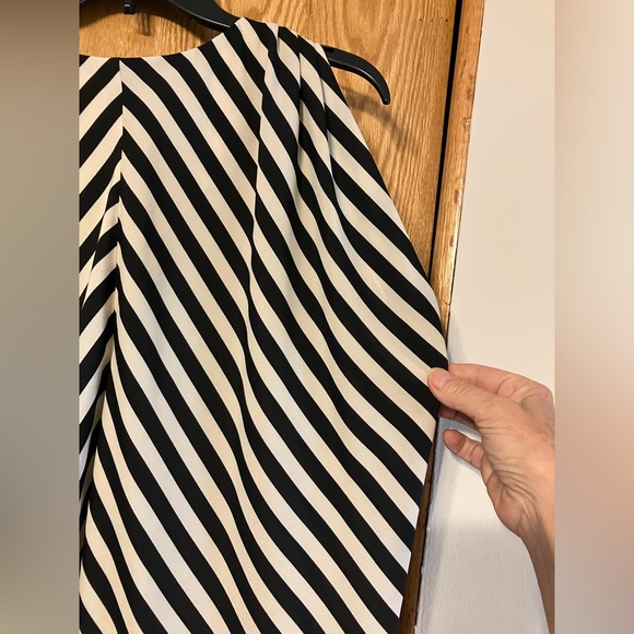 $120 Felicity & Coco zig zag stripe black & cream lightweight sheath dress. S M - Picture 9 of 12